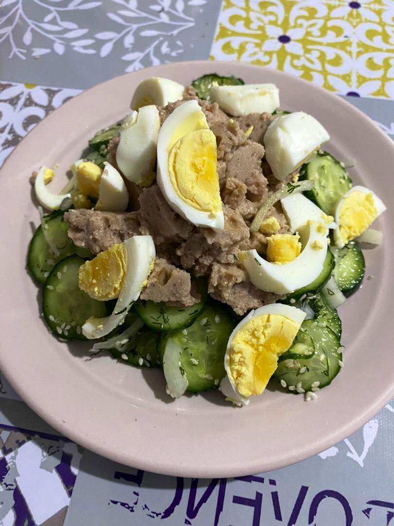 Салат из печени трески с огурцом и кунжутом🥗 | Овкусе.ру - Ежедневная  готовка в радость! Пошаговые рецепты с фото | Дзен