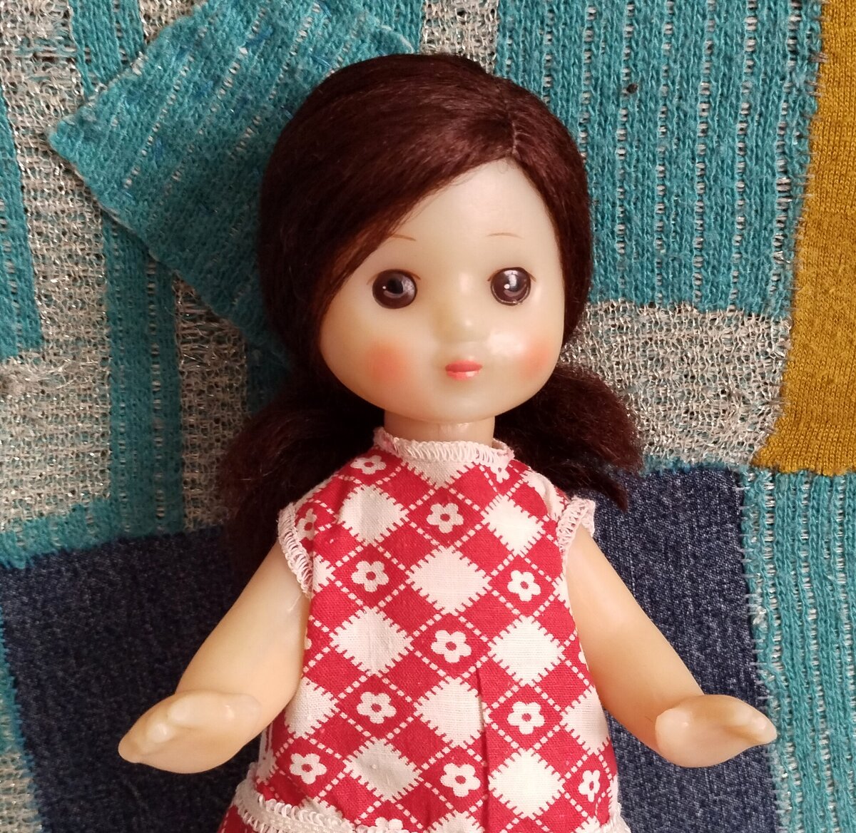 Кукла паричковая СССР. Новосибирская фабрика игрушек. Рост куколки 25 см. ФОТО АВТОРА.