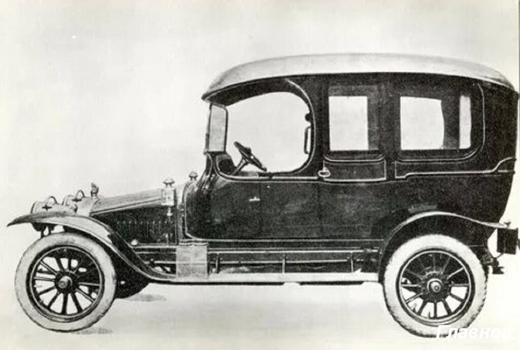 Руссо-Балт. Один из первых отечественных авто. Фото из открытых источников.