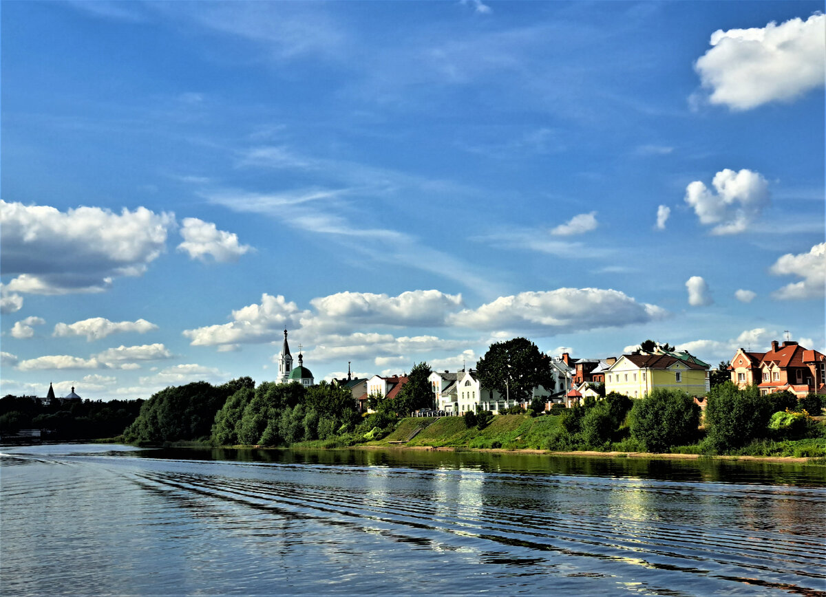 Панорама на подходе к Твери