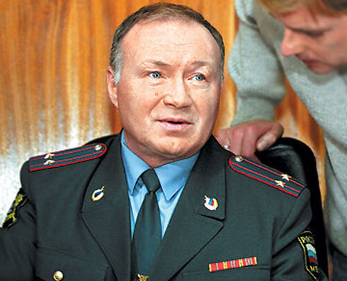 3 сентября заслуженному артисту РФ Юрию Кузнецову исполняется 76 лет.