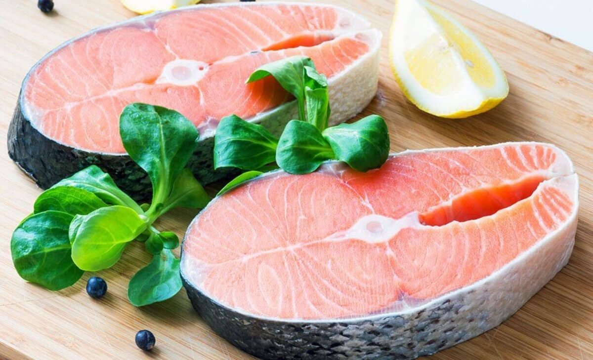    Каждому человеку стоит внести рыбу в свой рацион питания