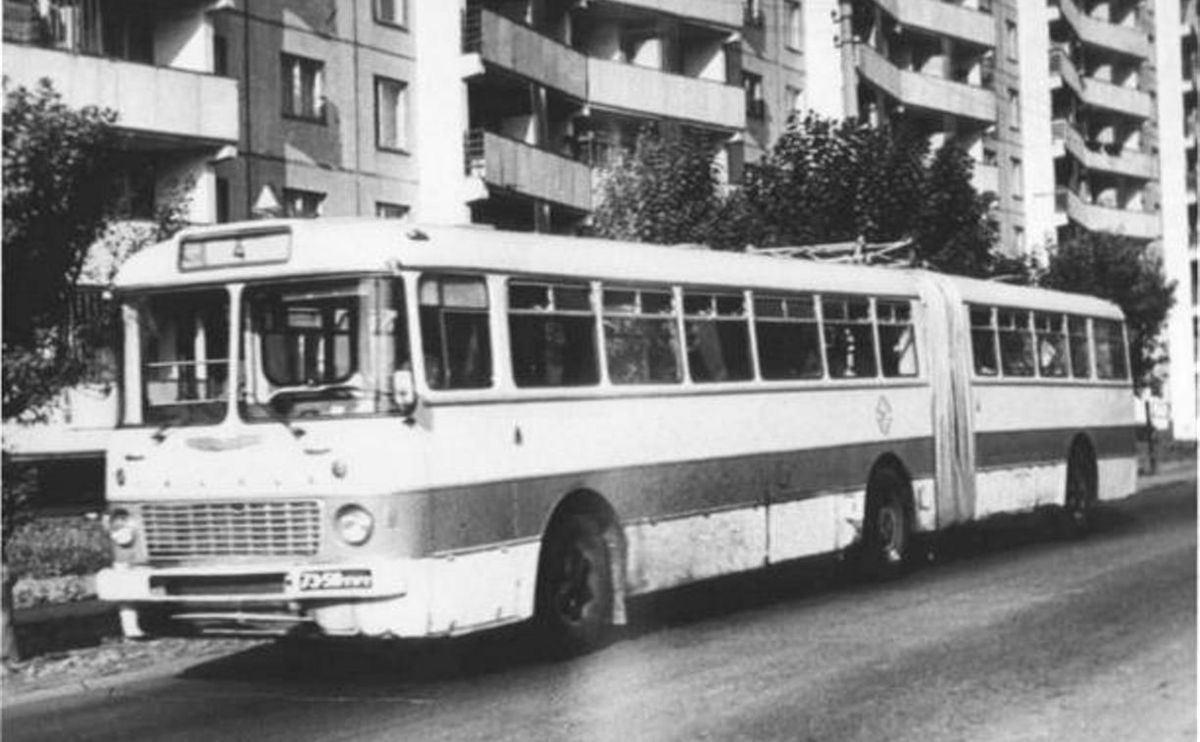 Кружки и ромбики тульских автобусов рубежа 1980/1990-х годов | ПАНТОГРАФ |  Дзен