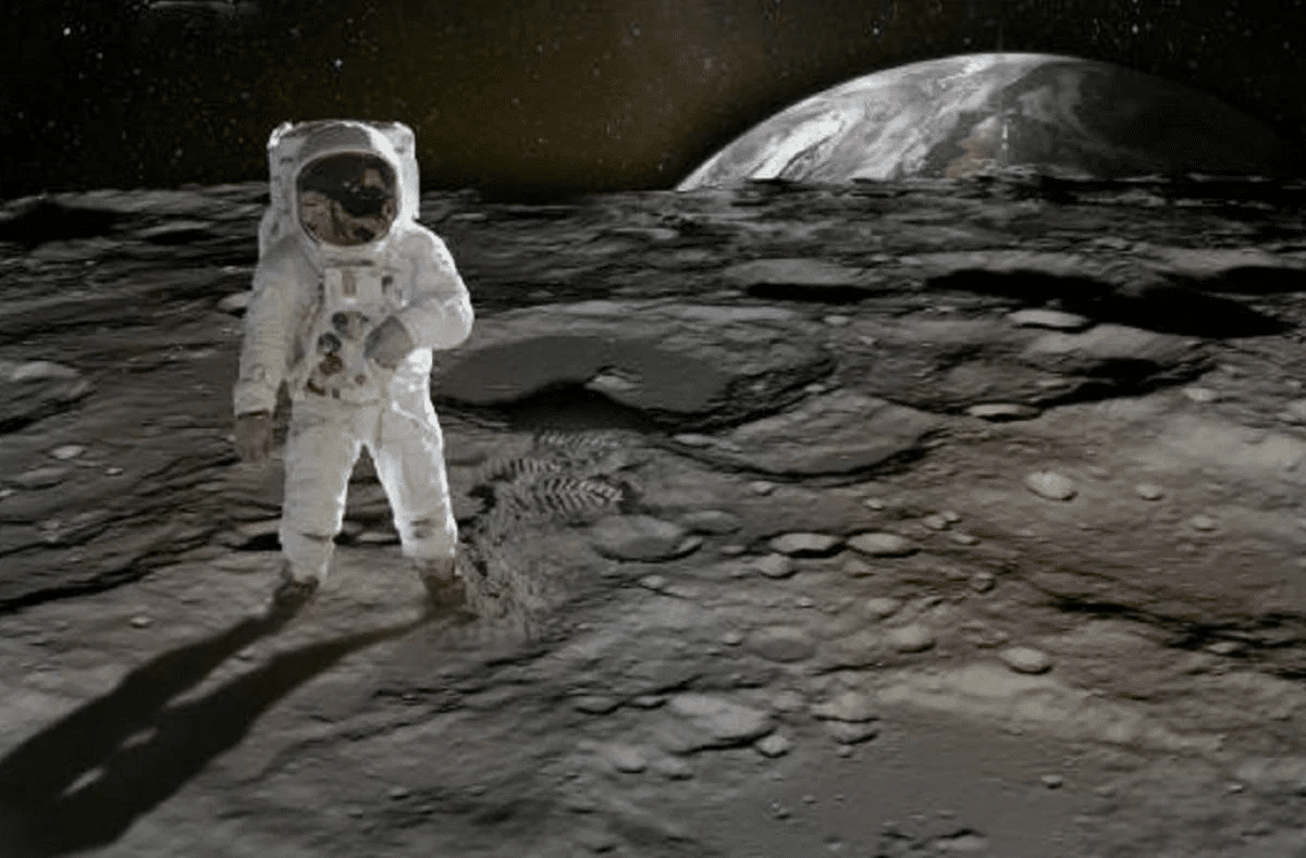    Астронавт на Луне / © Getty Images