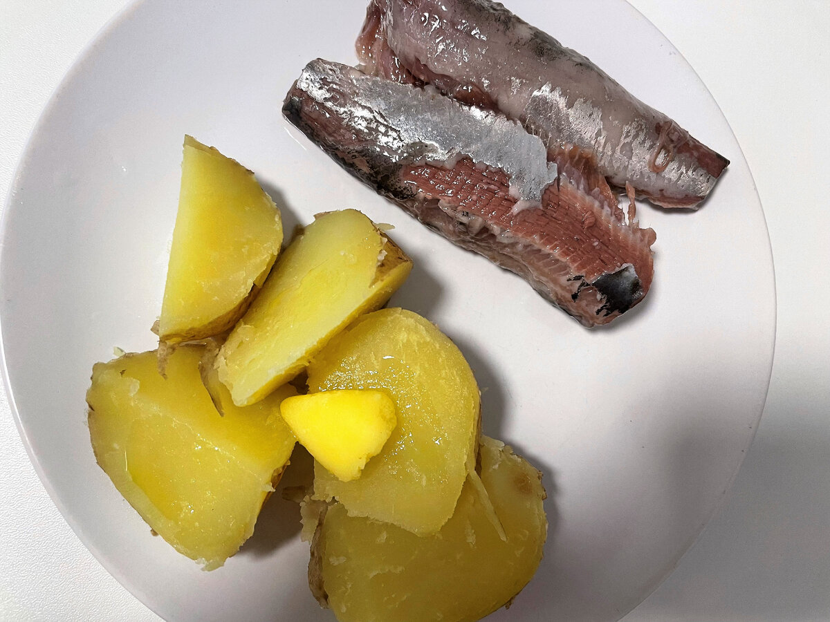 Картошка с селедкой