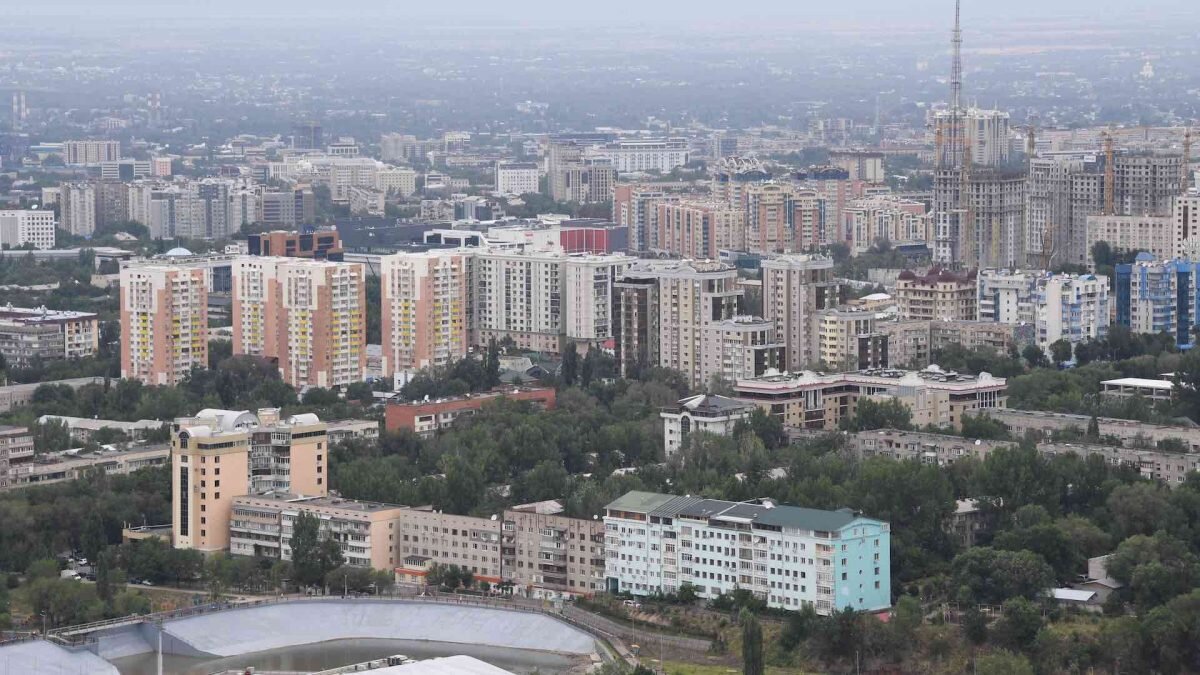    Фото: Акимат Алматы Эрлен Абдулманов