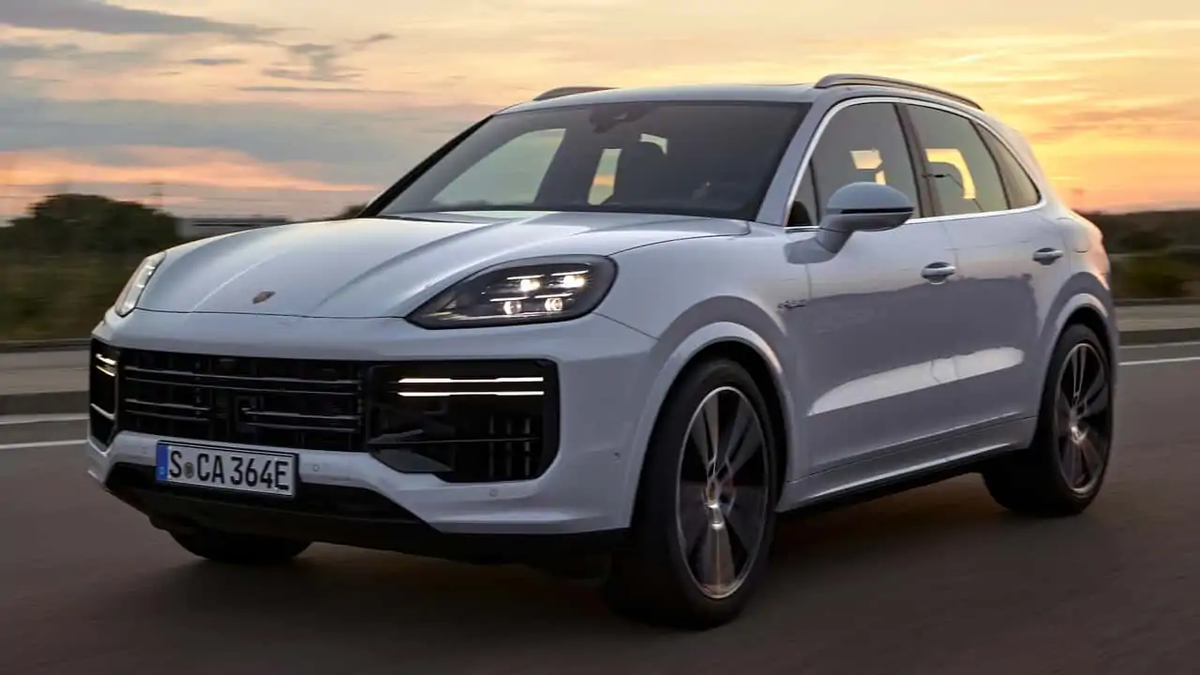 Cayenne Turbo E-Hybrid 2024 года