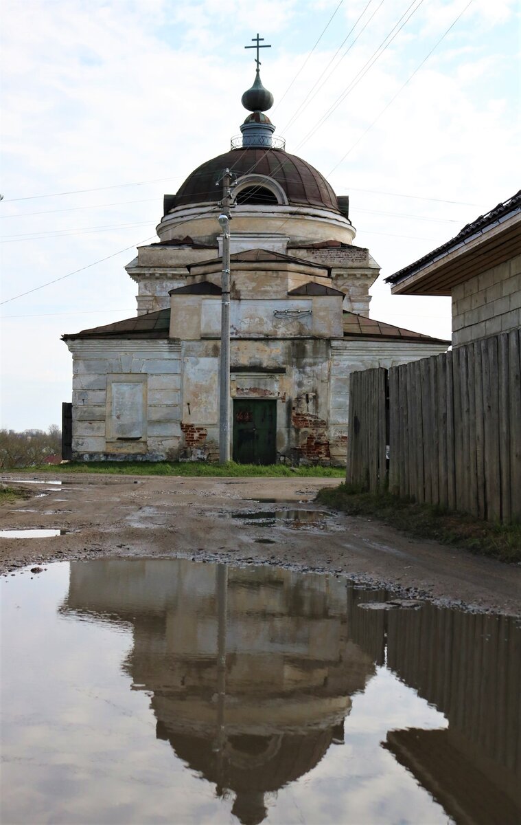 Торжок. Один из заброшенных храмов. Фото: Art&Culture Яндекс.Дзен