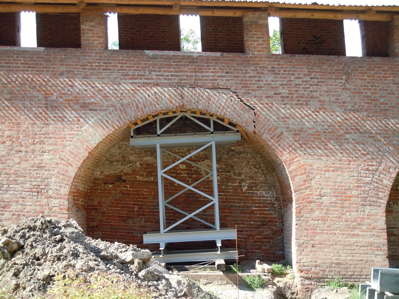 6 июня 2021 г. Мы продолжаем делать то, что мы уже много наделали (В. С. Черномырдин). Побывал в кремле и поснимал. Там территория закрыта и охрана не пускает.-8