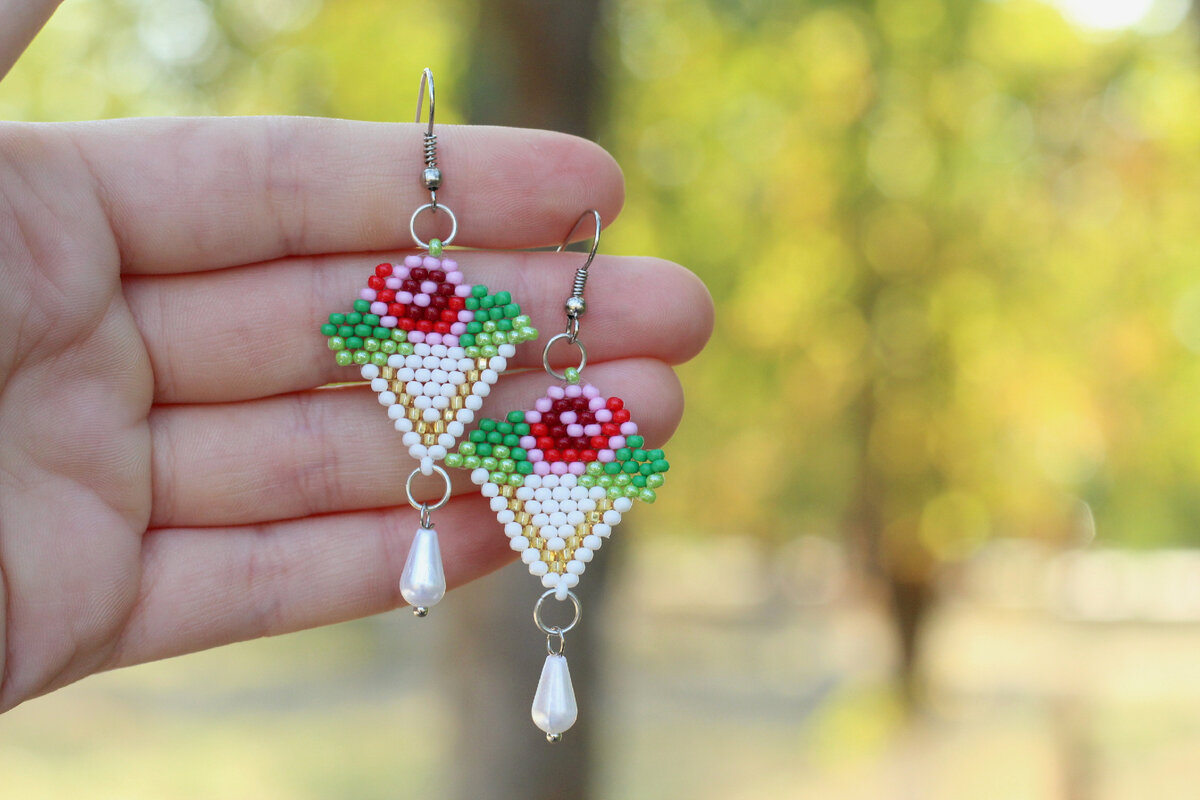 Серьги из бисера, ручная работа,