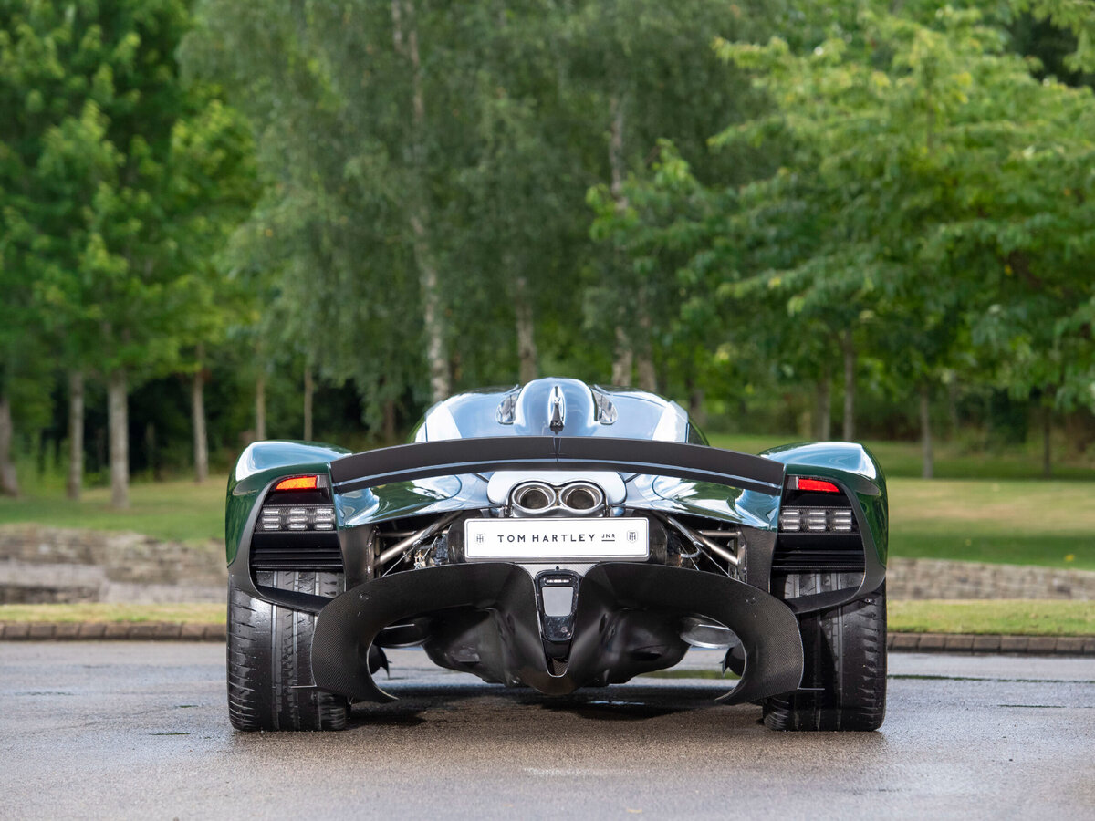 Aston Martin Valkyrie Red bull