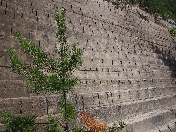 Стена карьера Старая линза, 2015 год, фото: Лариса Позднякова