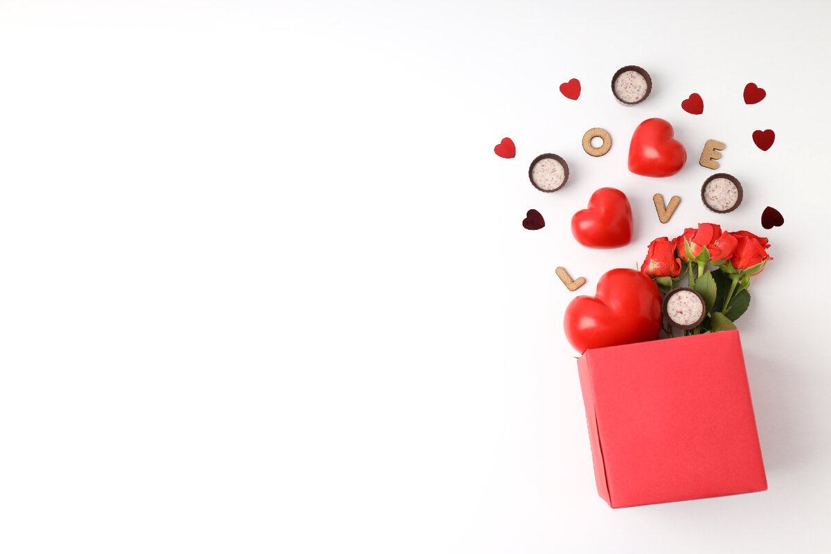 https://ru.freepik.com/free-photo/happy-valentine-day-composition-on-white-background_21149912.htm#query=%D0%BB%D1%8E%D0%B1%D0%BE%D0%B2%D1%8C&position=46&from_view=search