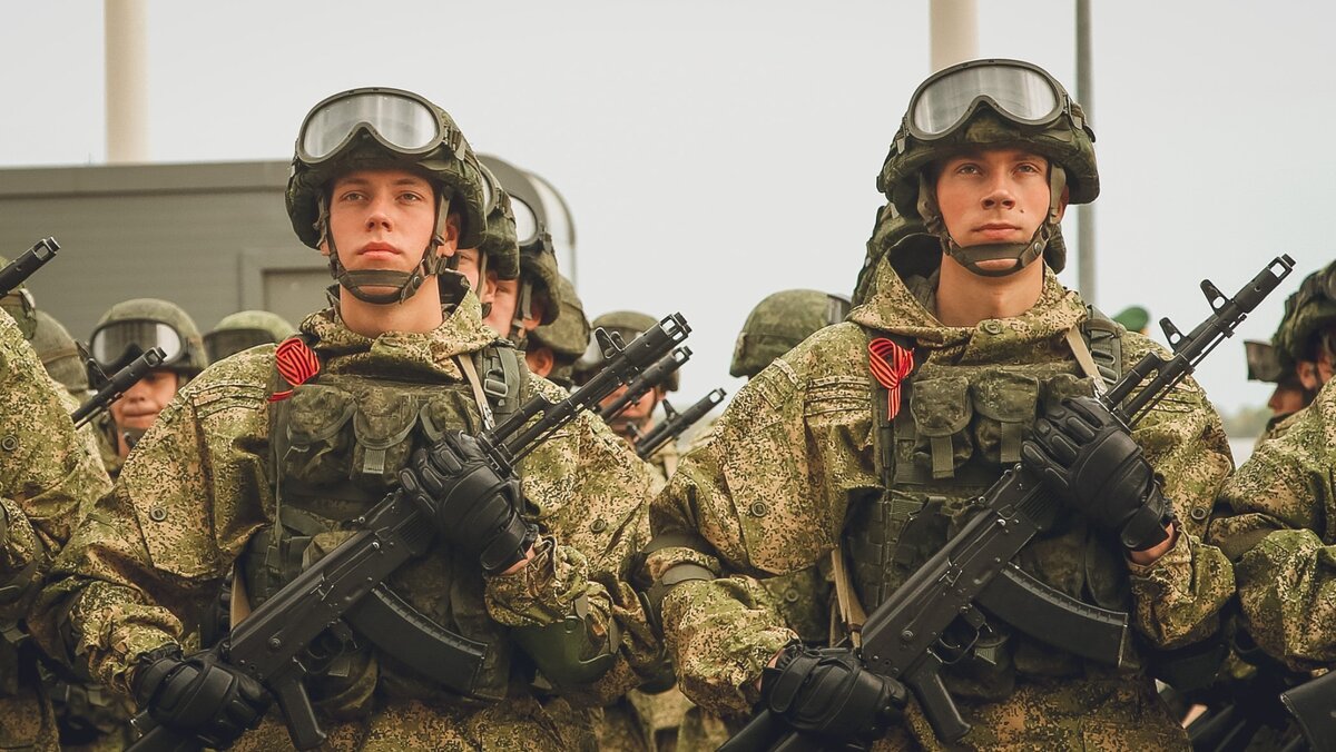     Жители ХМАО, которые подлежат частичной мобилизации, 23 сентября должны прибыть в пункты сбора. Муксун.fm пообщался с военными о том, что необходимо взять резервистам с собой на отправку.