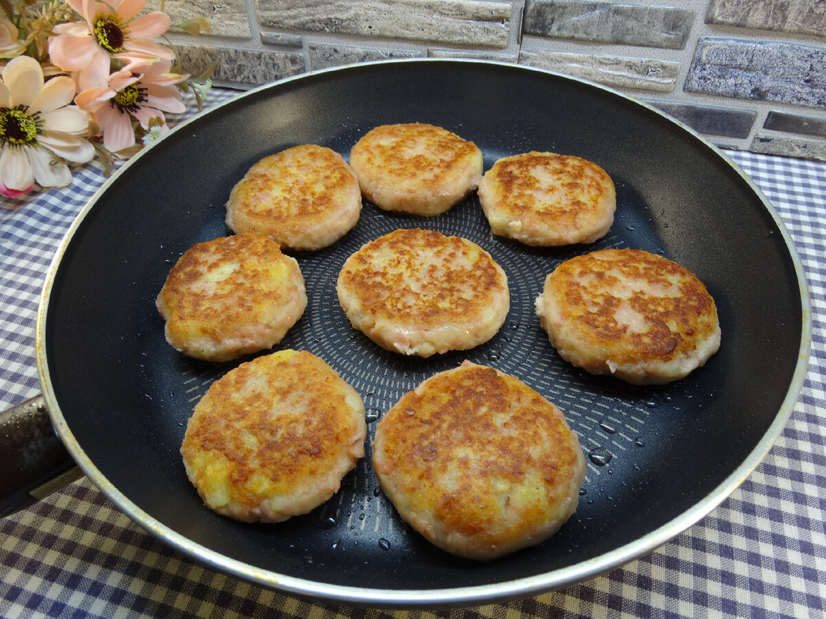 Котлеты из отварных сосисок | Готовим вкусно дома/ Кулинария/ Рецепты | Дзен