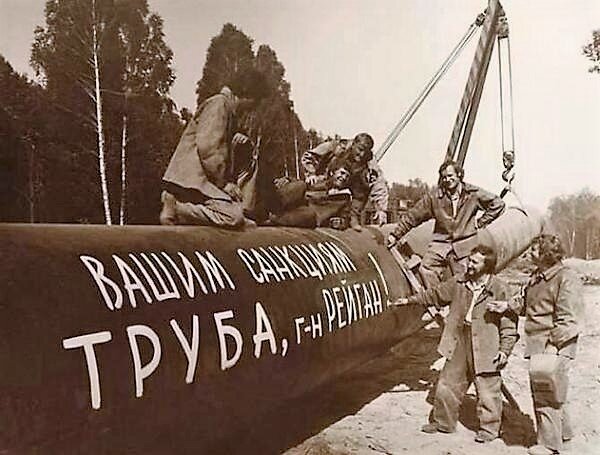 Несмотря на "афганские" санкции США, Европа и СССР строят газопровод из Сибири