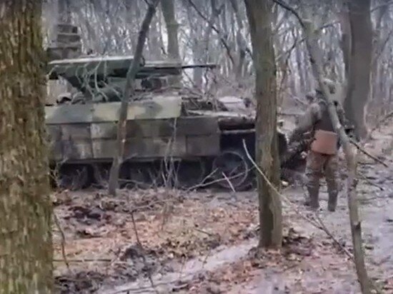     фото кадр из видео