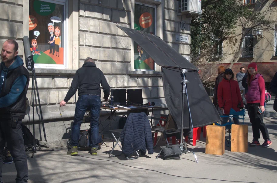 Съемки около офиса турфирмы "Ласпи"