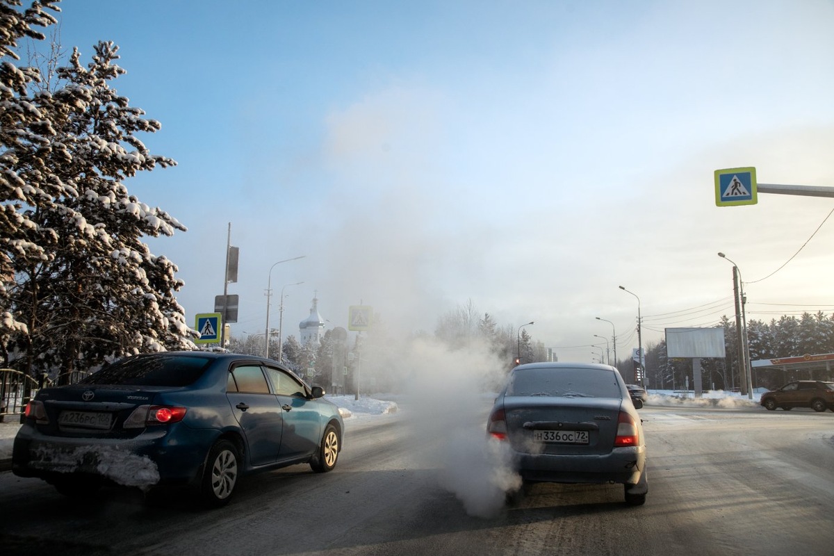    Накануне в Сургуте было зафиксировано больше 15 аварий