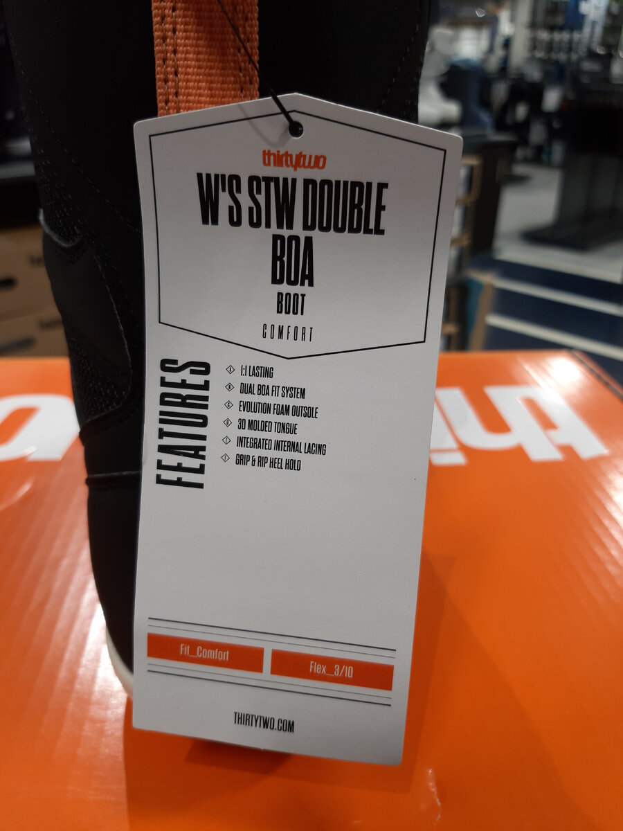 Маркировка жесткости ботинок фирмы 32 (внизу справа - Flex 3/10)