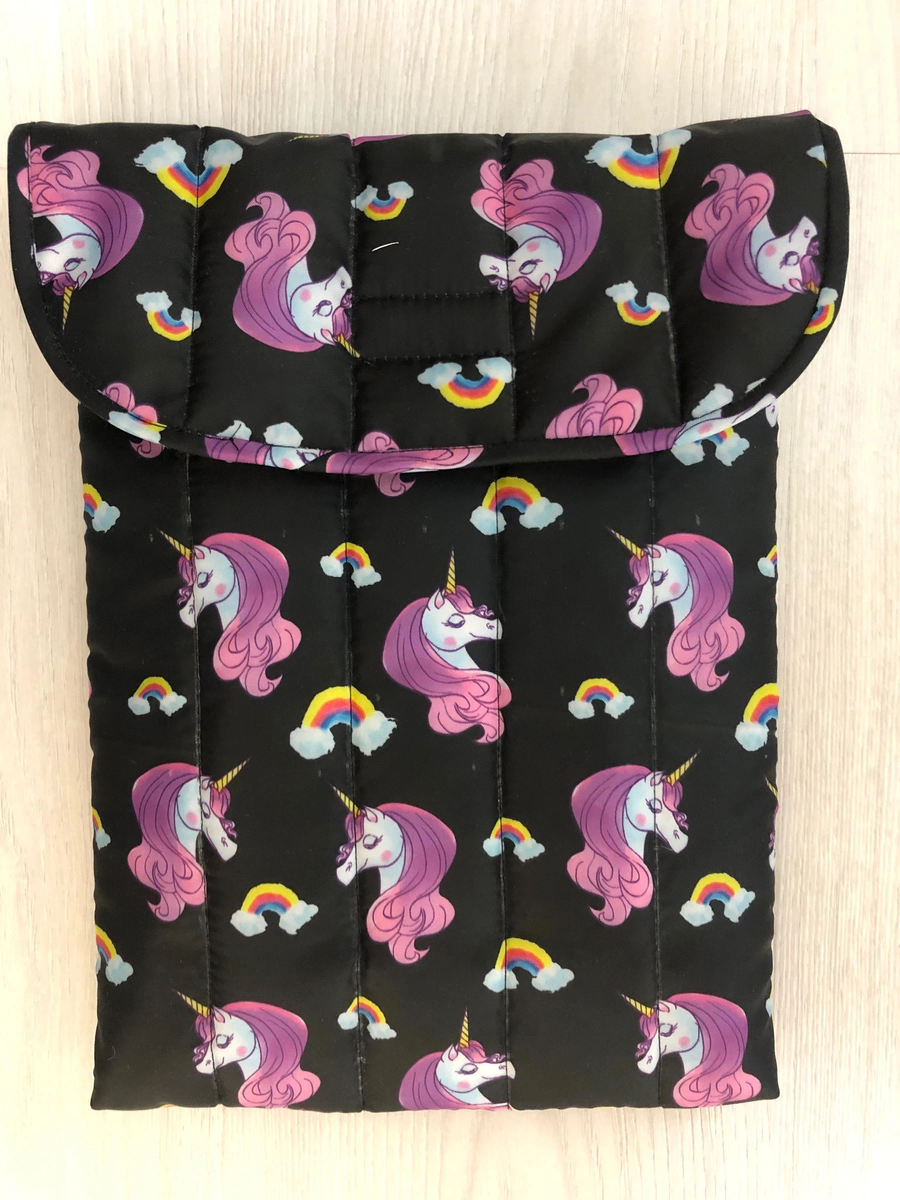 размер готового чехла 33х24 см.