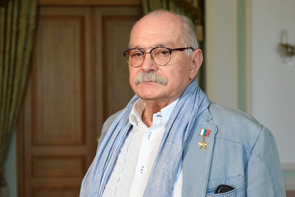     Никите Сергеевичу на этой неделе стало лучше Михаил ФРОЛОВ