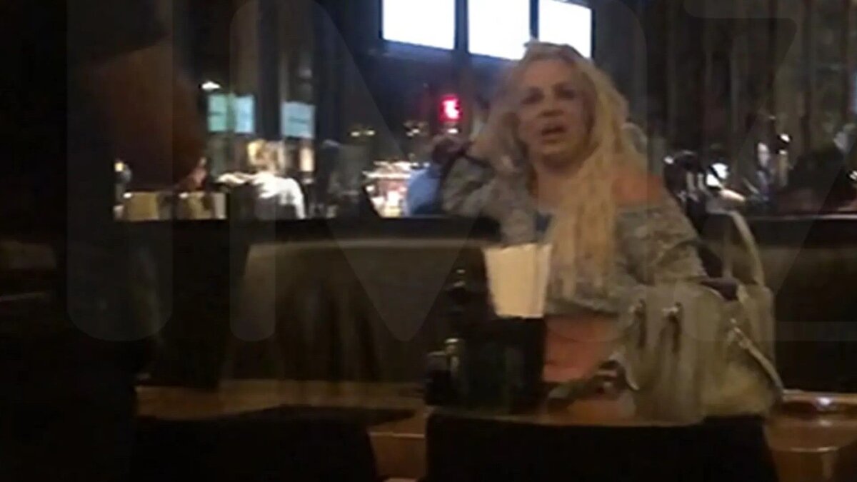    Скриншот из видео