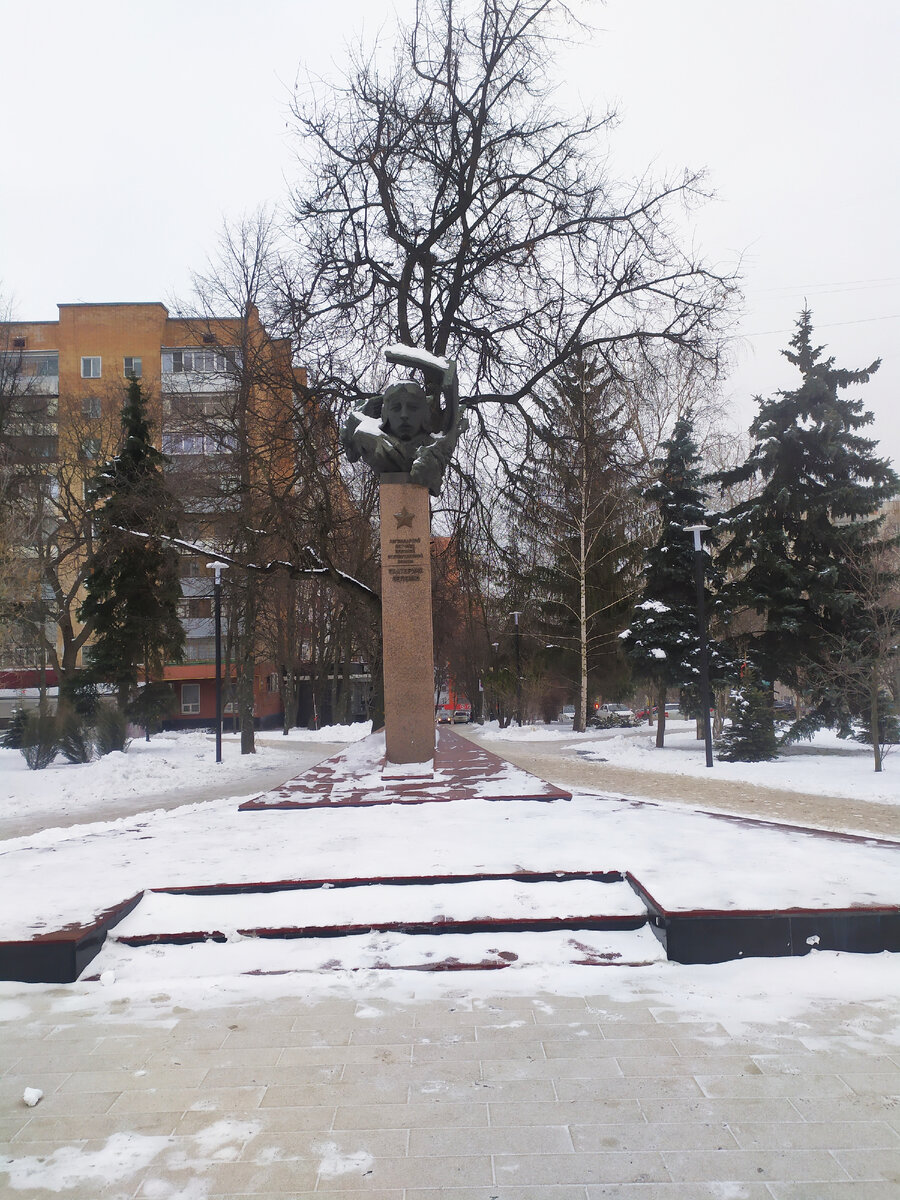 Памятник Кате Зеленко