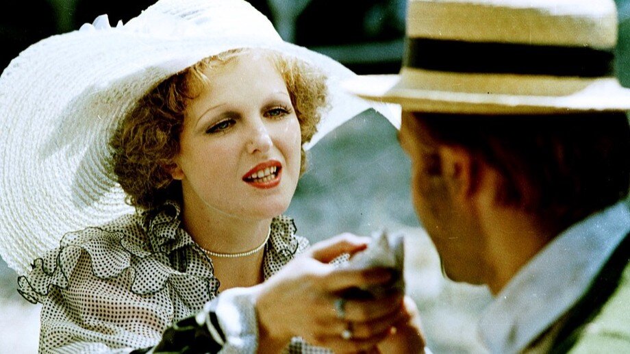 Кадр из фильма «Раба любви»