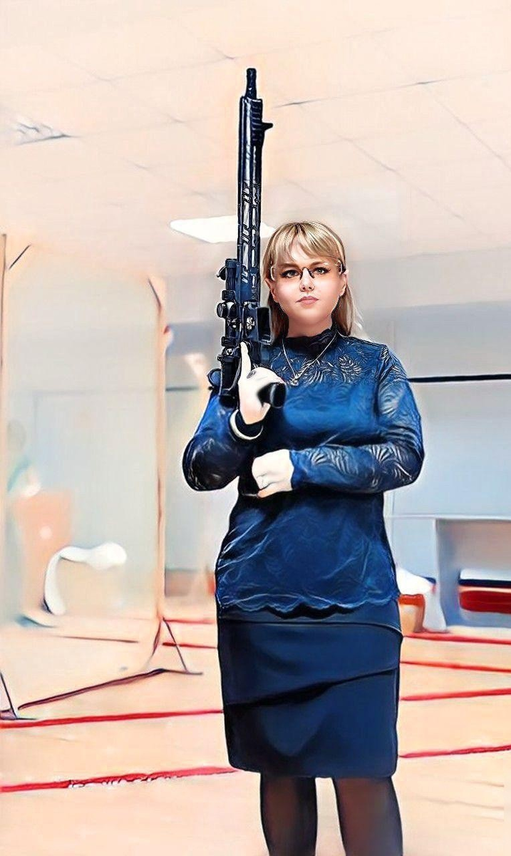 Я - мультяшный персонаж, но с карабином))))