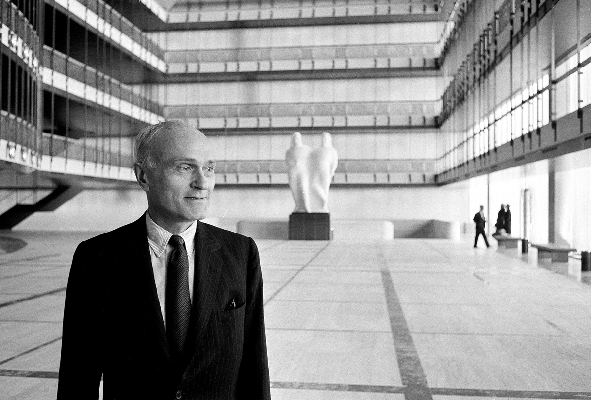 Молодой Филип Джонсон в Линкольн-центре