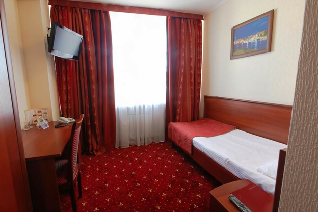 Интерьер номера. Ничего лишнего... Фото из свободного доступа.