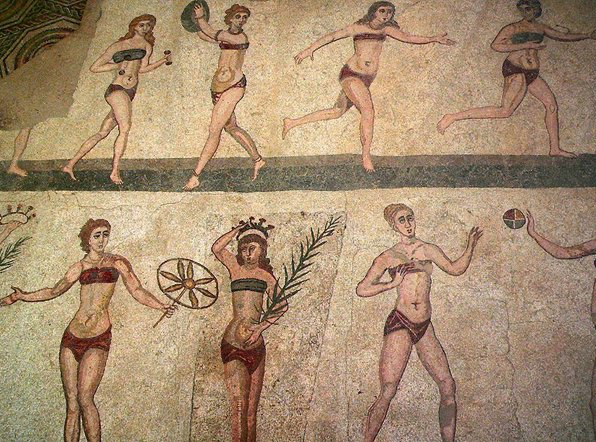 Мозаичный пол в палестре (спортивном зале) Villa del Casale di Piazza Armerina в Италии