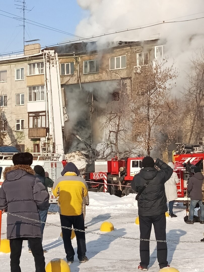 Со стороны дороги