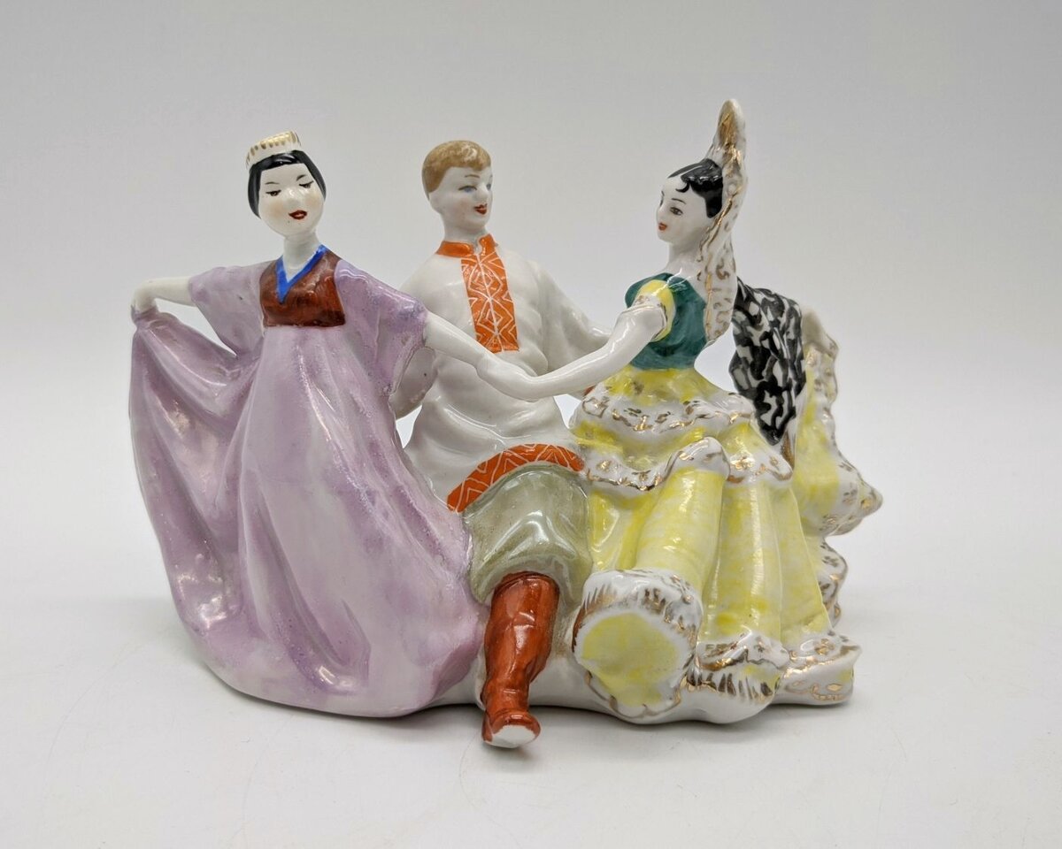  " . " 1962 . : 11 . https://ru.bidspirit.com/