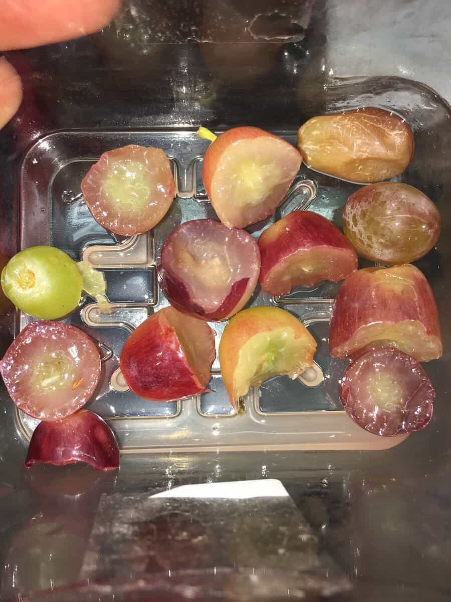 Когда попросил оставить половину винограда. Хитро! 
