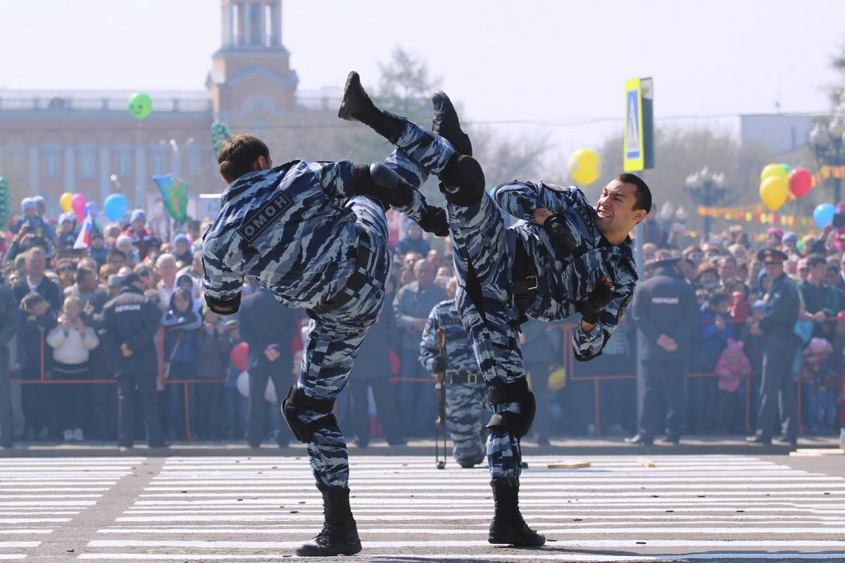 Это все омон москва