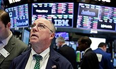 СправкаНефть, доллар, рубль: как на них влияет повышение базовой ставки ФРС