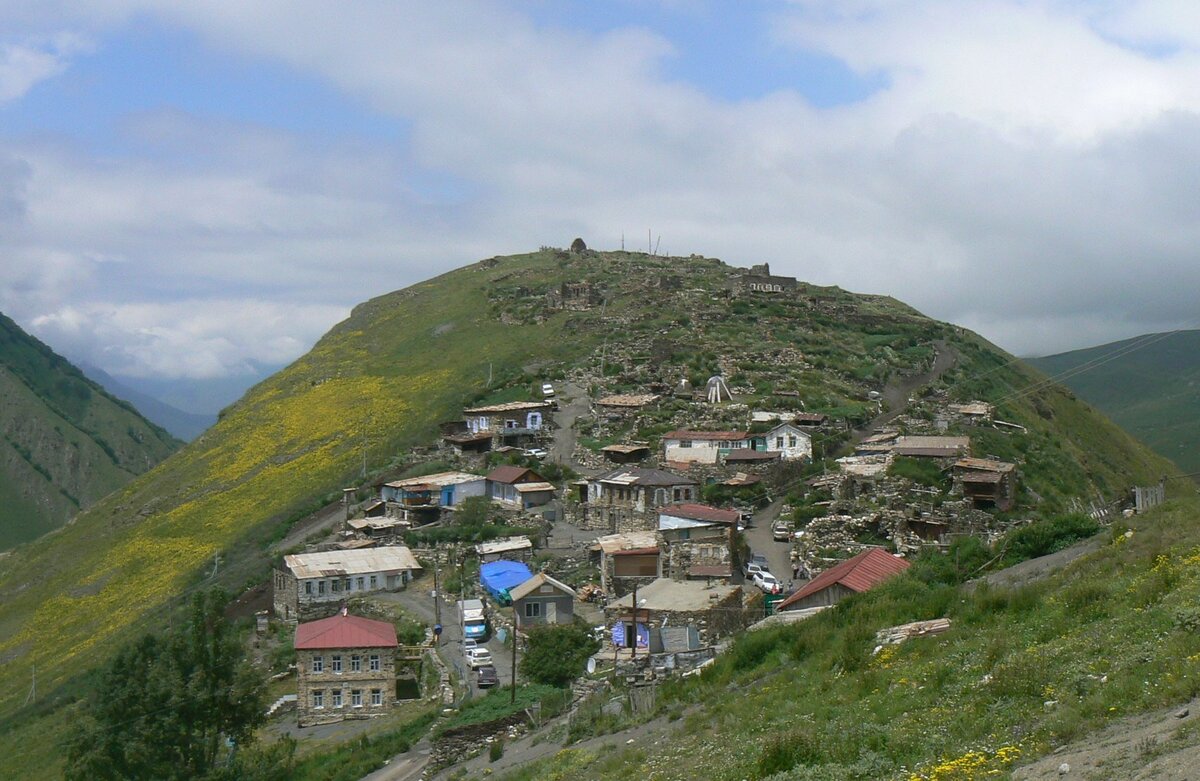 Дом горах осетии. Село Камунта Северная Осетия. Селение Галиат в Северной Осетии. Селение Камунта Северная Осетия. Дигория Камунта.