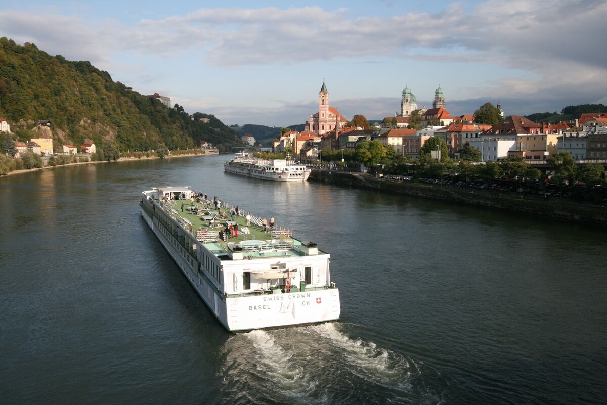 Реки европы. Речные круизы Дунай. Река Дунай в Германии. Дунай судоходная река. Круиз Пассау Будапешт.