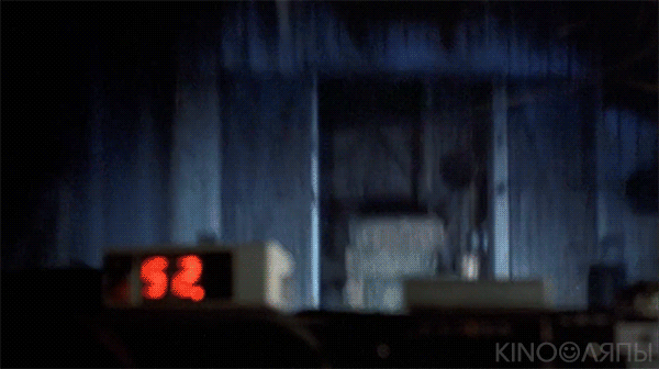Kino-ляп 1. DeLorean в сарае фермы Пибоди (анимированная картинка)