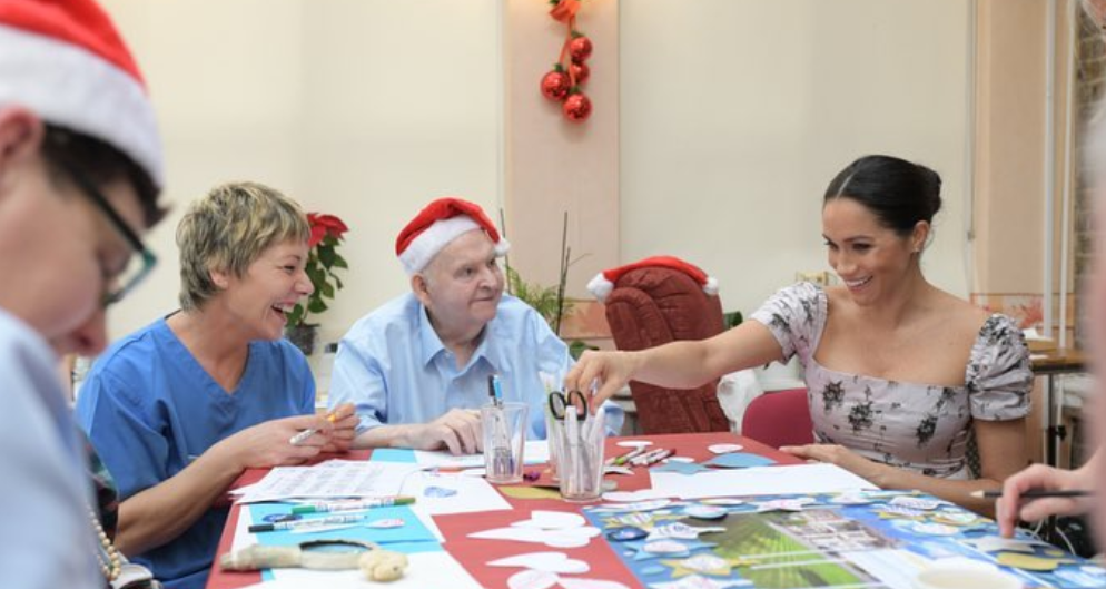 Меган Маркл перед Рождеством посетила дом престарелых 