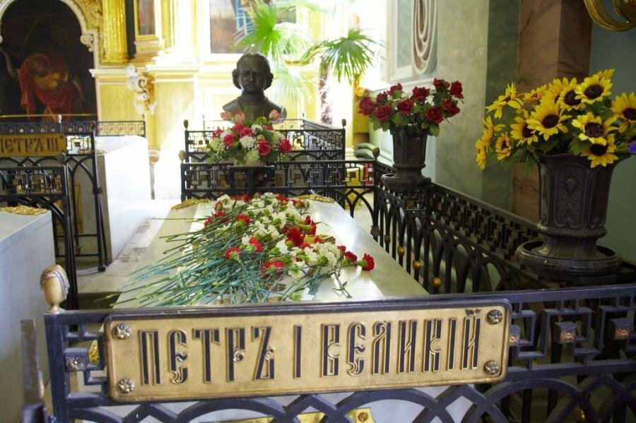Кто похоронен в петропавловской. Могила Петра 1. Могила Петра 1 в Петропавловской крепости.