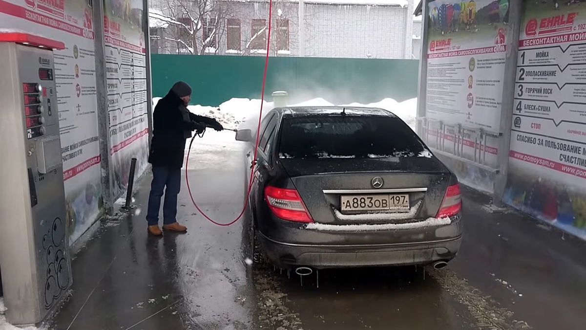 Можно ли мыть машину в жару