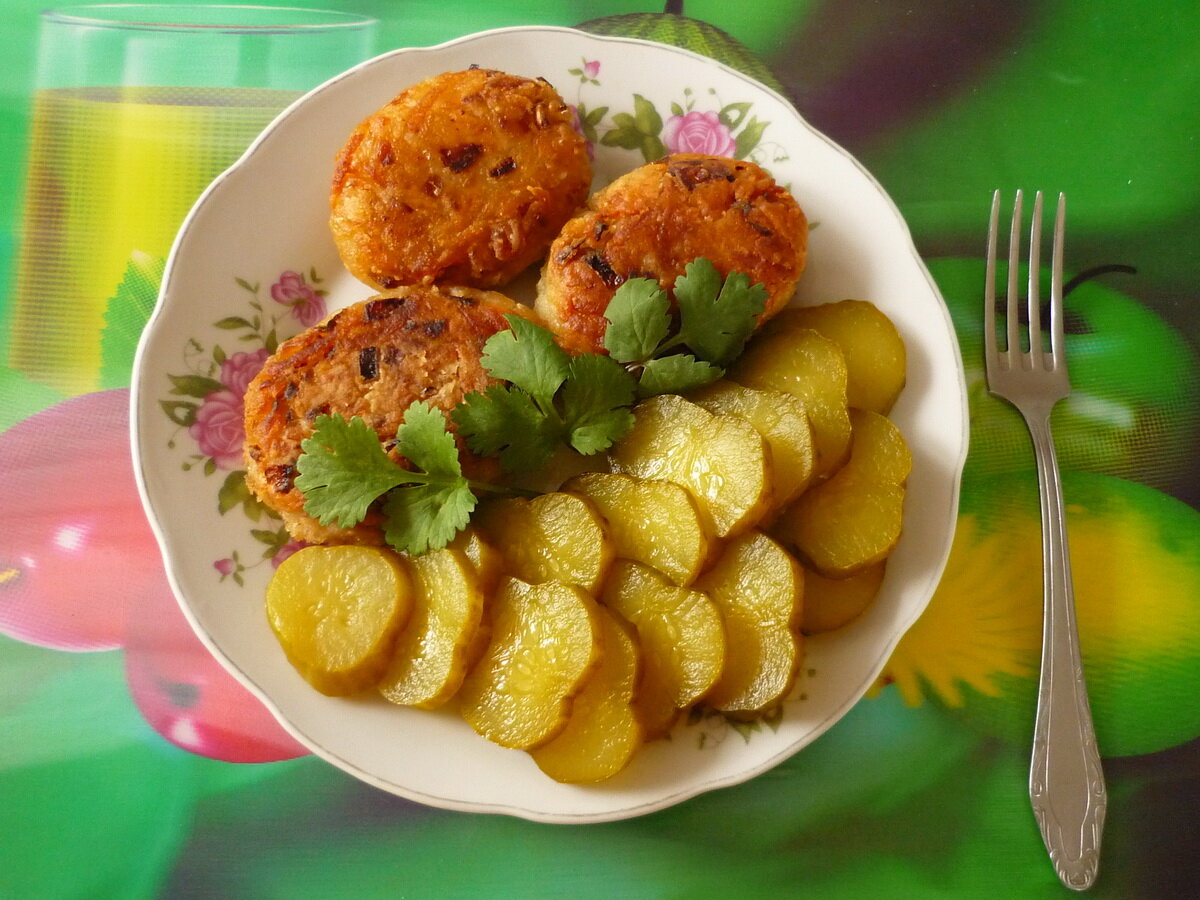 вкусные луковые котлетки