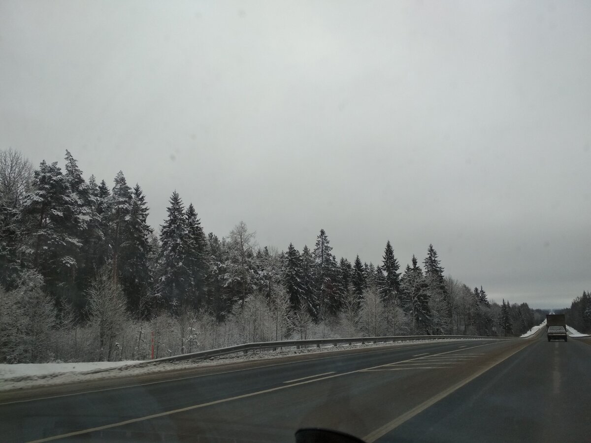 На трассе М-10 Россия