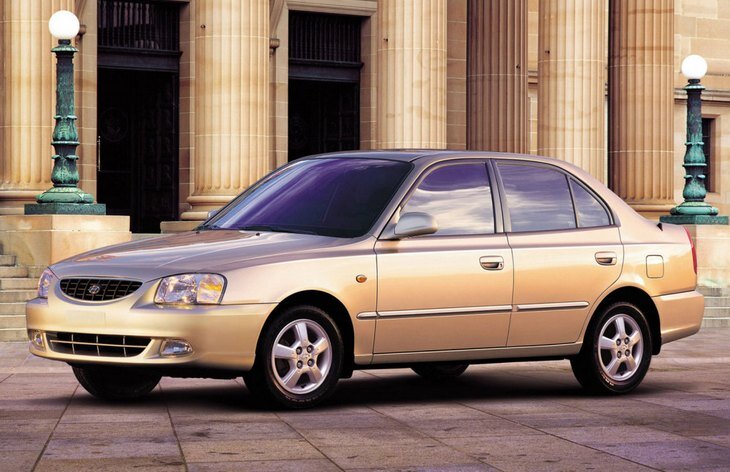 Accent по праву считается одной из самых дешевых иномарок на нашем рынке - подержанным его можно приобрести от 150000 руб. 