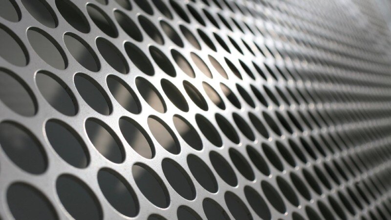 Перфорированный лист с круглыми отверстиями