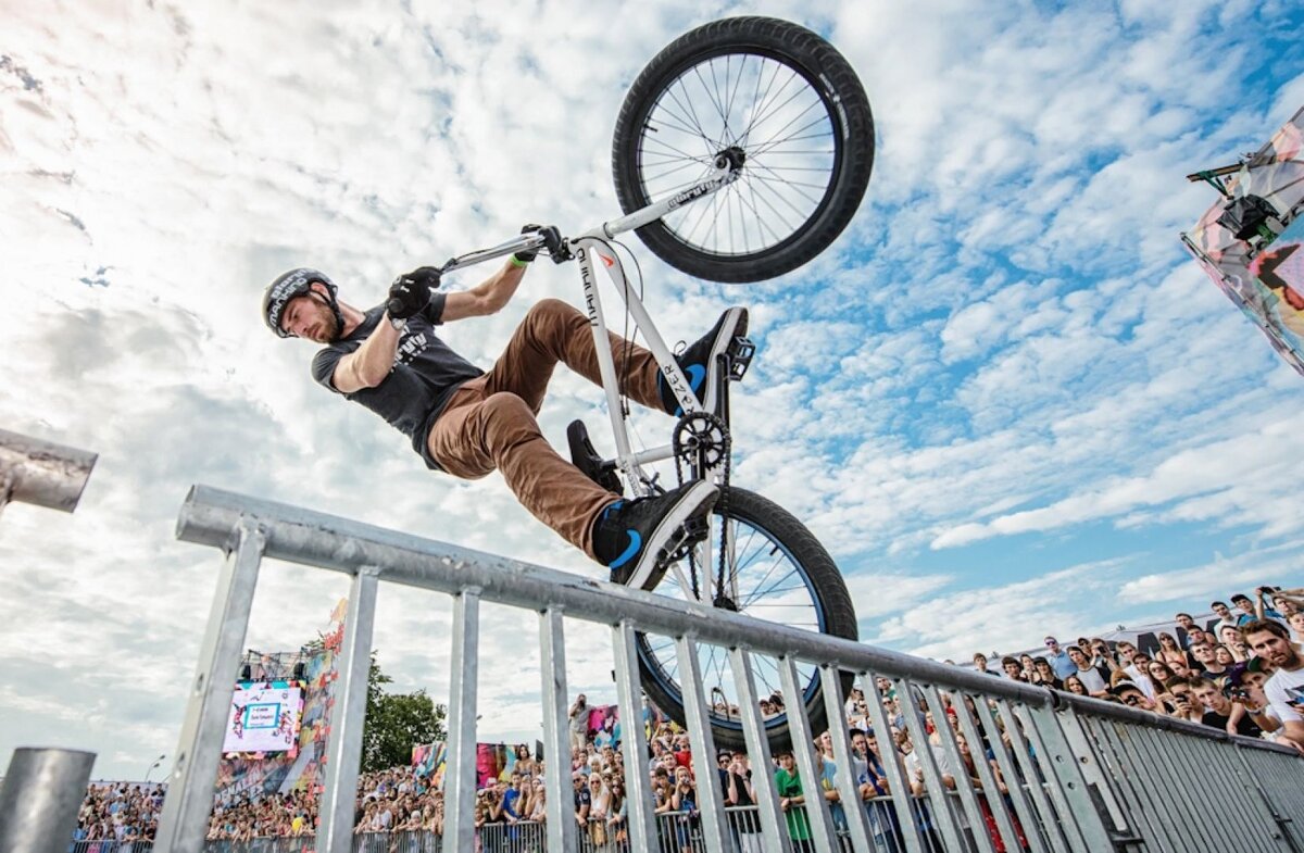 Экстремальный спорт BMX