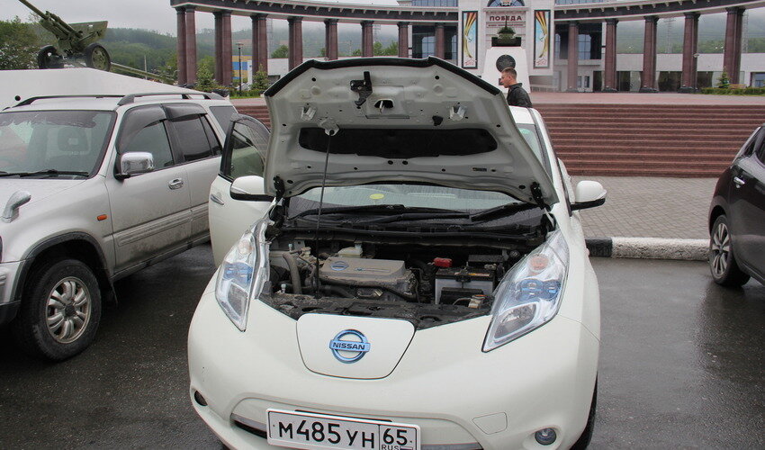 Nissan Leaf – экономичный и экологичный. Фото Вадима Горбунова